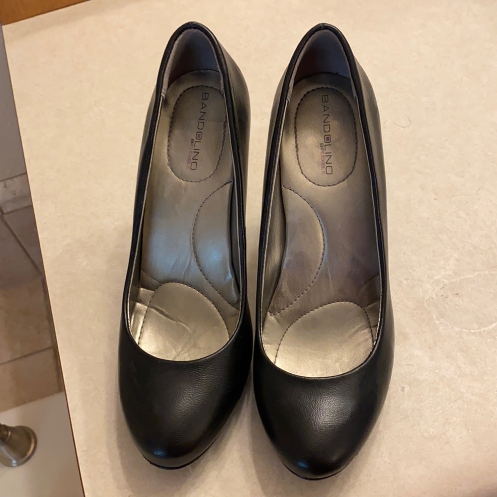 Black classic heels/ pumps